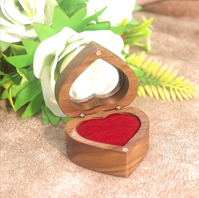 Love's Window Ring Box-JPM0255